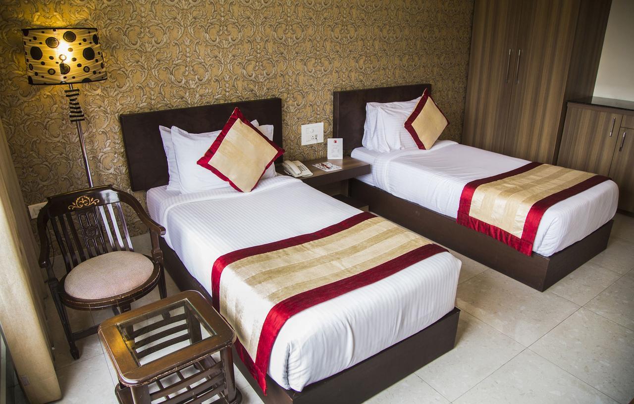 Imperial Clarks Inn Dehradun Exterior foto